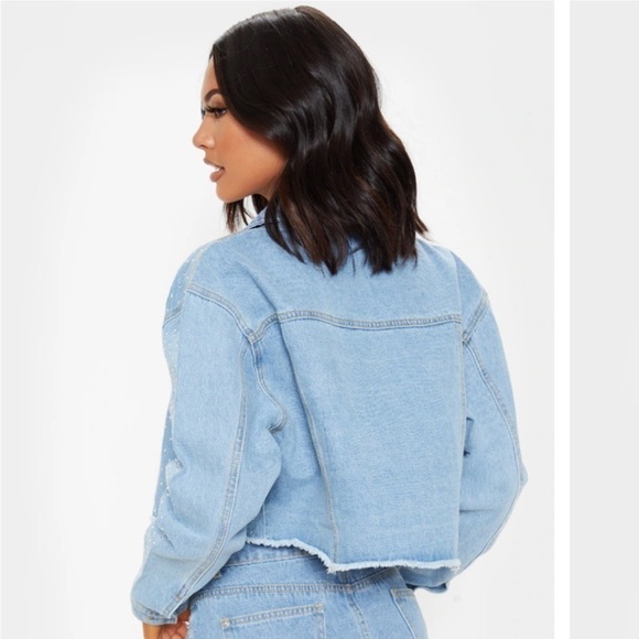 Pretty Little Thing Light Wash Diamante Denim Jacket - Picture 2 of 8